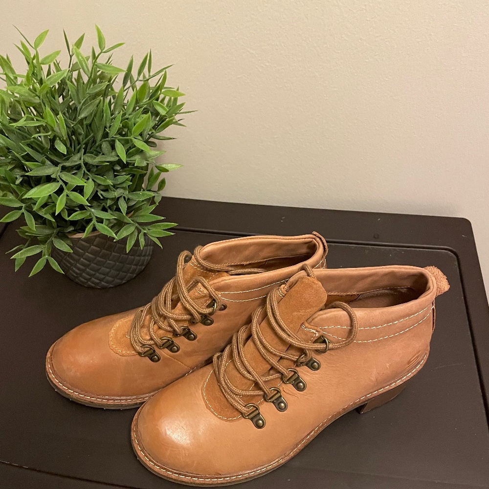Sketcher Booties